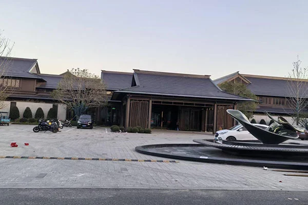 புளூவே ஹோட்டல் நீச்சல் குளம் திட்டம்: ரன்குவான் கையுவான் மிங்டிங் (லாங்வு டீ டவுன் கிளை)